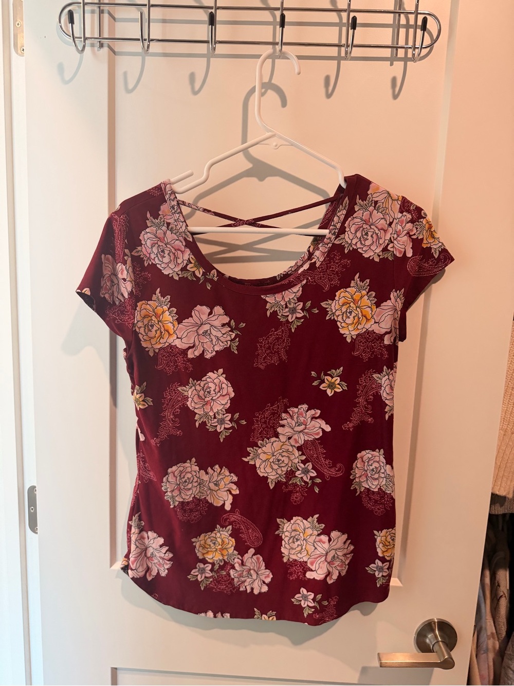 Women’s Floral Short-Sleeve Top in Burgundy